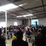 Asistencia masiva taller de legalización La Playa II