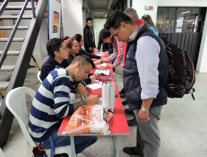 Mesas de registro de asistentes a la Socialización POT Localidad de Suba