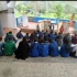 Personas en graderías
