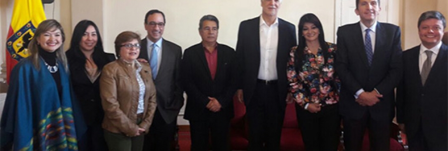 Alcalde Mayor, Enrique Peñalosa, con los alcaldes de los municipios de Chía, La Calera y Soacha