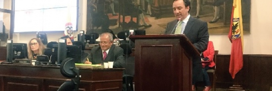 Secretario Distrital de Planeación Andrés Ortíz Gómez en el Concejo de Bogotá